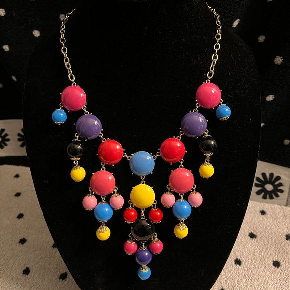 Multi colored necklace - Picture 1 of 1